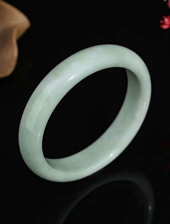 High Standard Huge Saving Light Green Jade Bracelet Bangle for Women - Perfect Gift for Mother, Wife, or Girlfriend on Qixi Festival and Valentine's Day